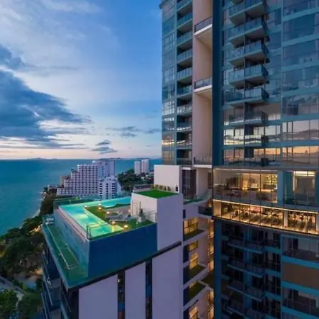 Beachfront 1Br Condo With Breathtaking Views Pattaya Exterior photo