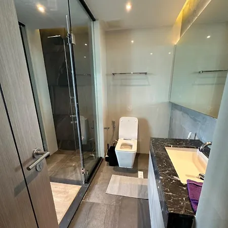 Beachfront 1Br Condo With Breathtaking Views Pattaya Exterior photo
